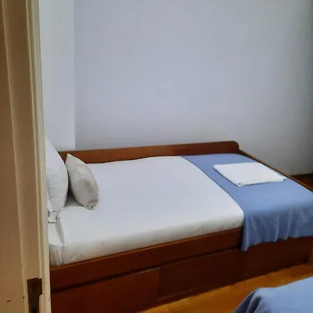 Santo Antonio 2 公寓